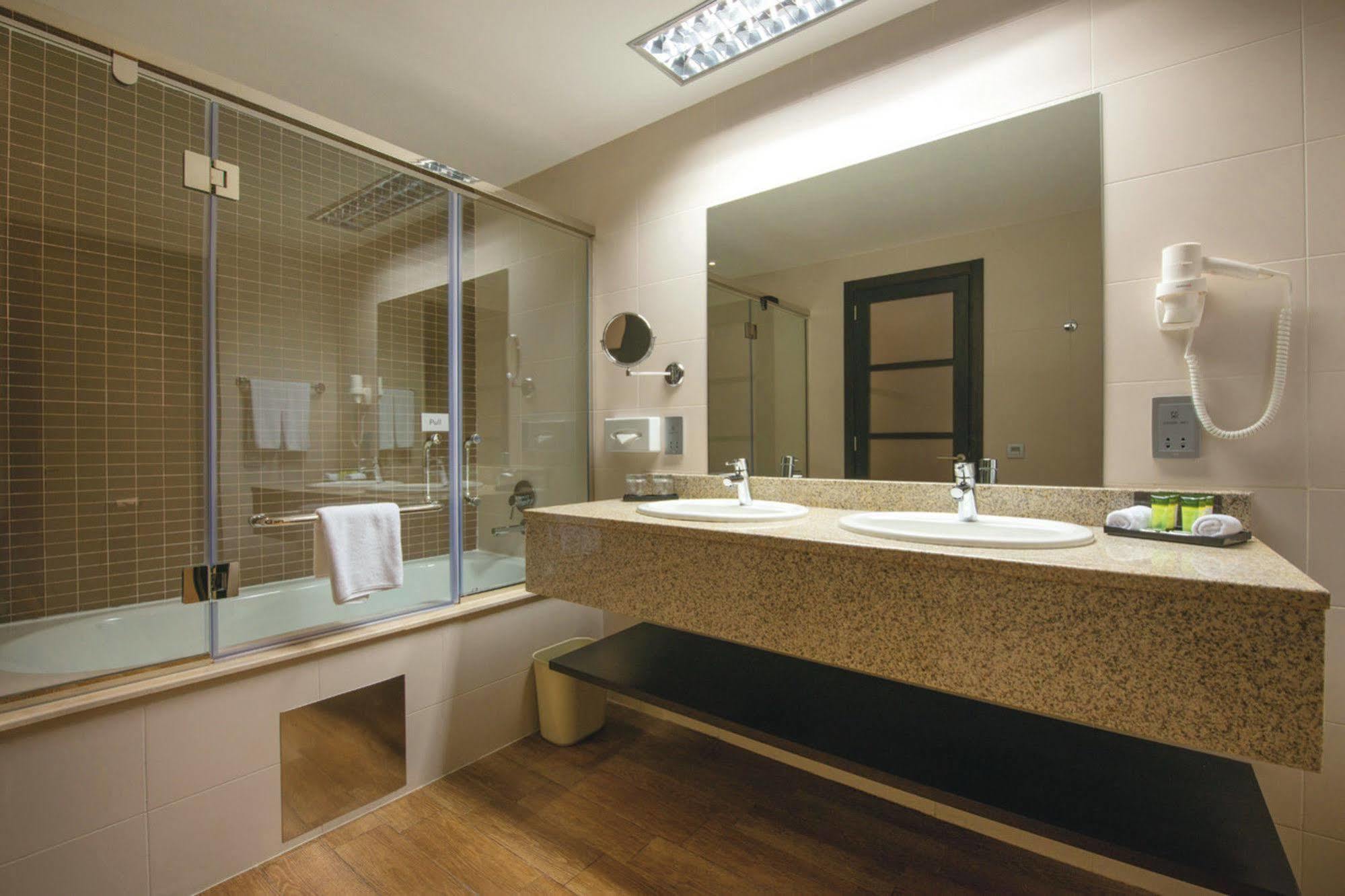 Отель Riu Sri Lanka 5*